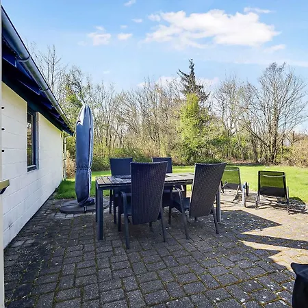 Summer House Close To The Water And 9 Km From Jesperhus * Roslev