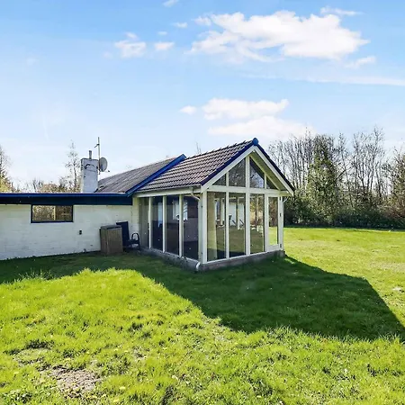 بيت للعطل Summer House Close To The Water And 9 Km From Jesperhus *