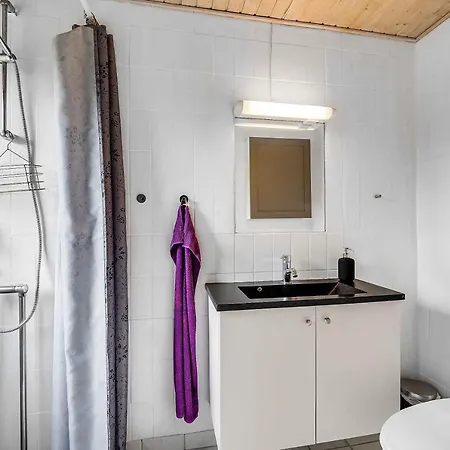 بيت للعطل Summer House Close To The Water And 9 Km From Jesperhus *